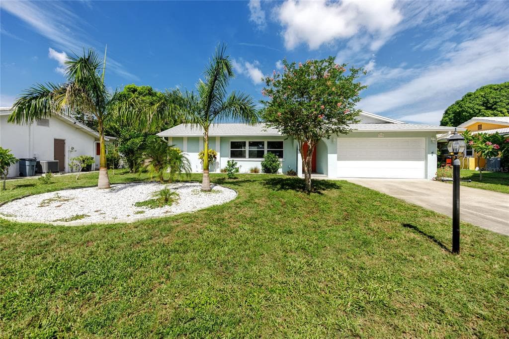 11338 CURRIE LANE