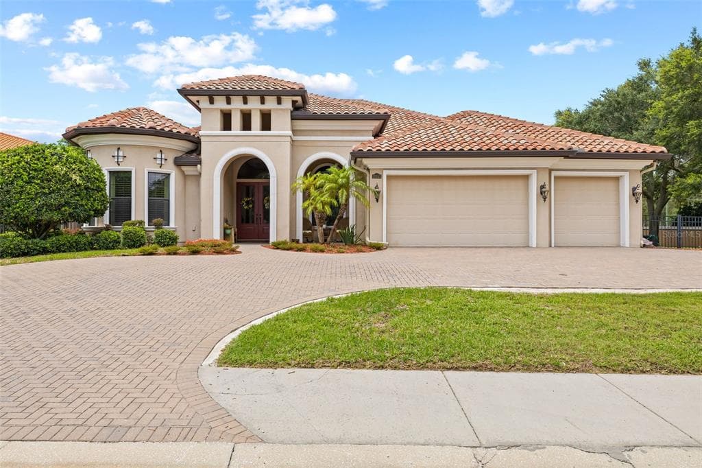 10243 THURSTON GROVES BOULEVARD