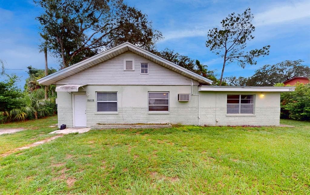 921 E 121ST AVENUE UNIT A & B TAMPA, FL 33612