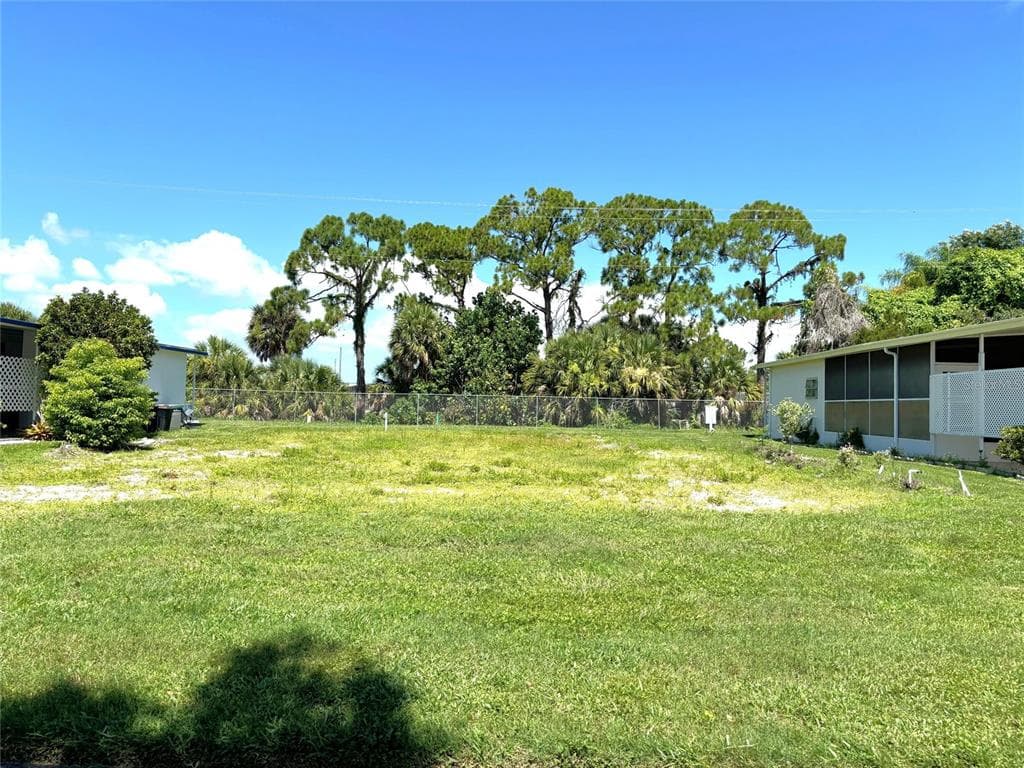 208 LA COSTA NORTH PORT, FL 34287