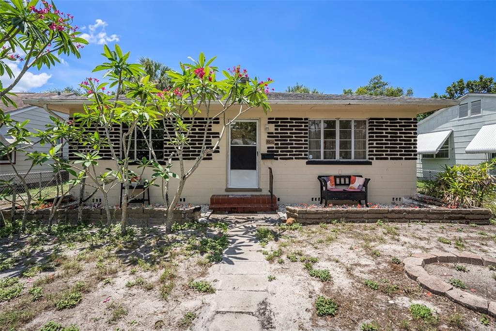 4816 6TH AVENUE N ST PETERSBURG, FL 33713