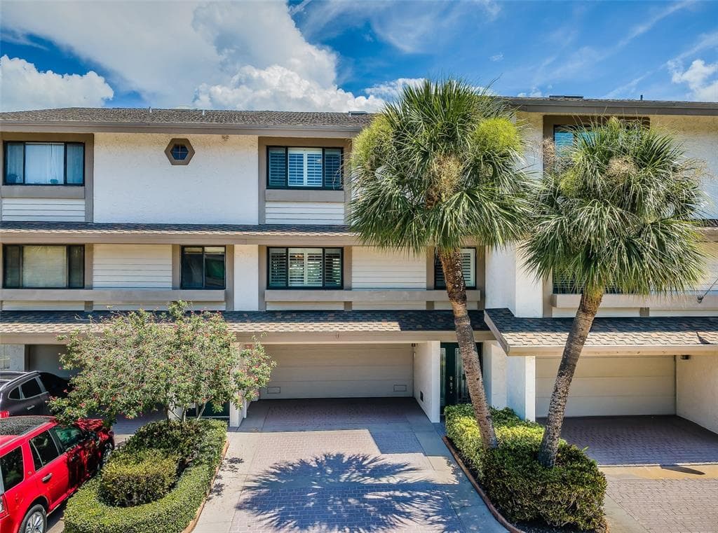 156 MARINA DEL REY COURT CLEARWATER BEACH, FL 33767