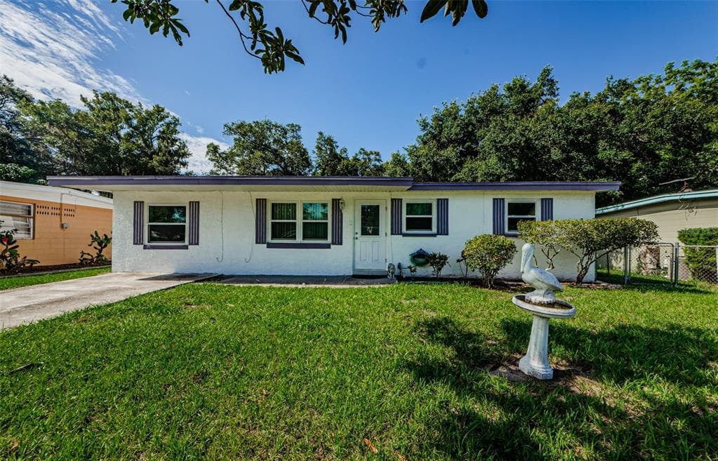 1120 6TH ST N SAFETY HARBOR, FL 34695