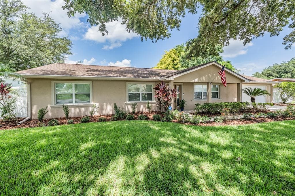 12502 SAINT CHARLOTTE DRIVE TAMPA, FL 33618