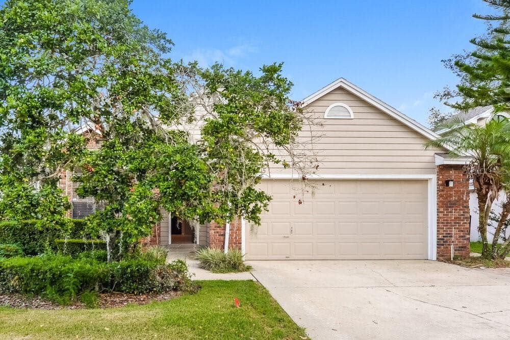 4215 FOX HOLLOW CIRCLE CASSELBERRY, FL 32707