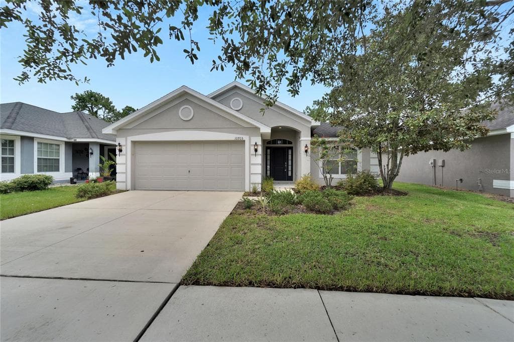 10705 STANDING STONE DRIVE WIMAUMA, FL 33598