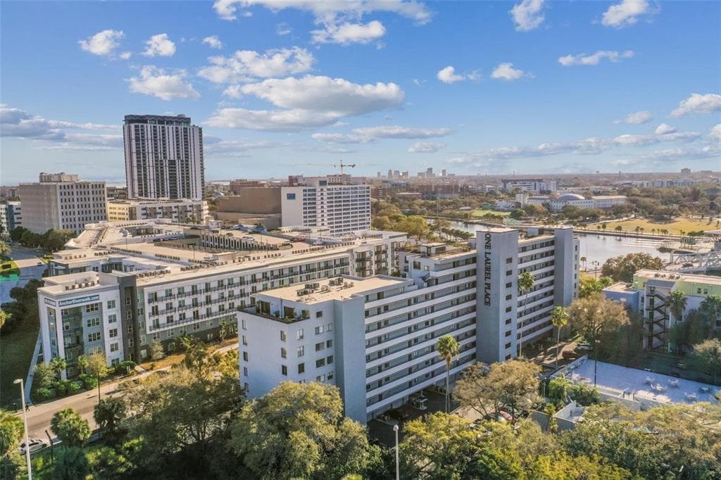 201 W LAUREL STREET UNIT 704 TAMPA, FL 33602