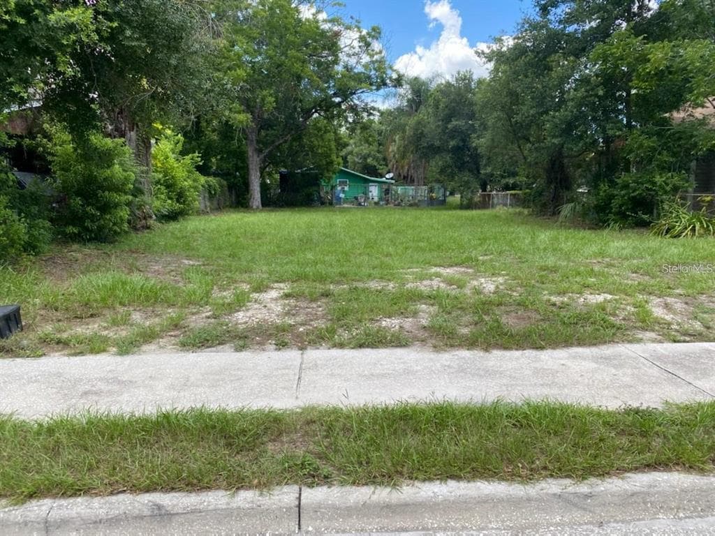 3208 E 24TH AVENUE TAMPA, FL 33605