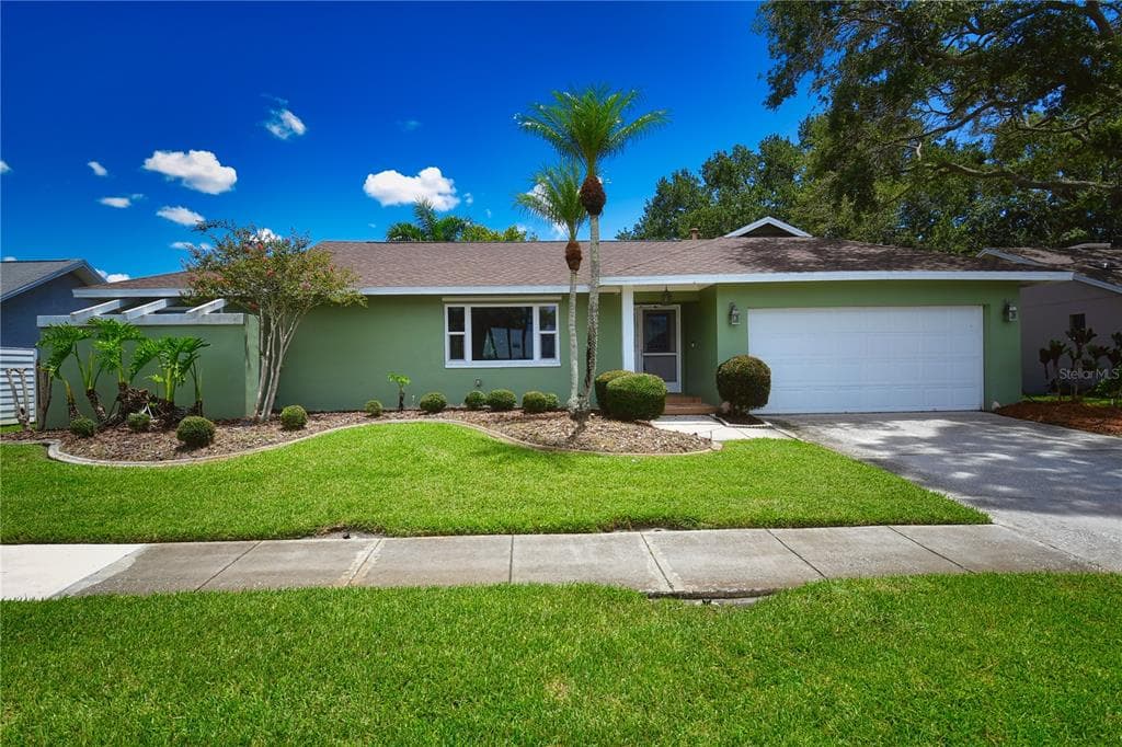 10799 HARBORSIDE DRIVE LARGO, FL 33773
