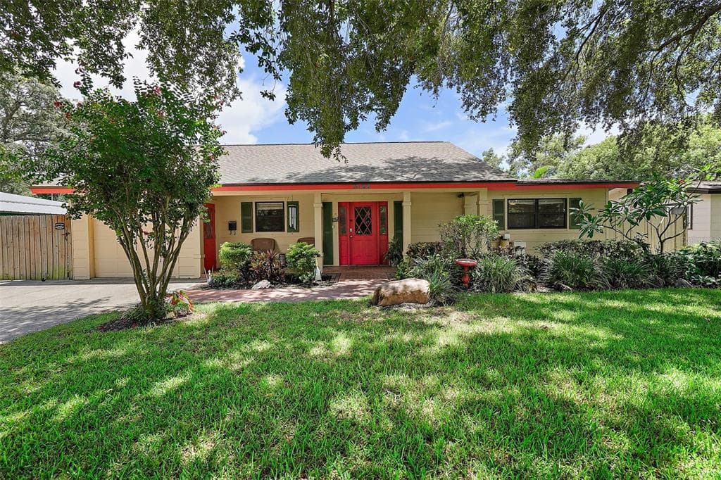 5044 33RD TERRACE N ST PETERSBURG, FL 33710
