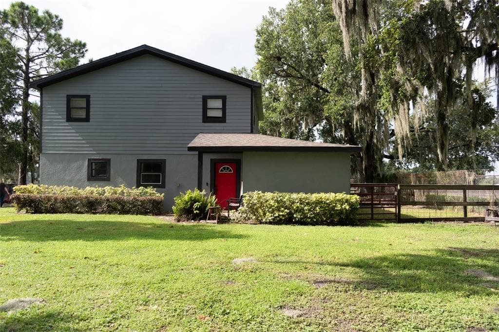 2605 E TRAPNELL ROAD PLANT CITY, FL 33566