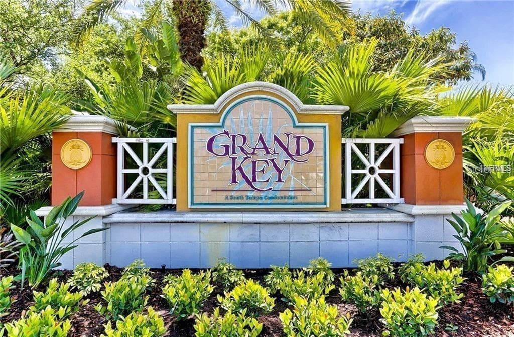 4207 S DALE MABRY HIGHWAY UNIT 10207 TAMPA, FL 33611
