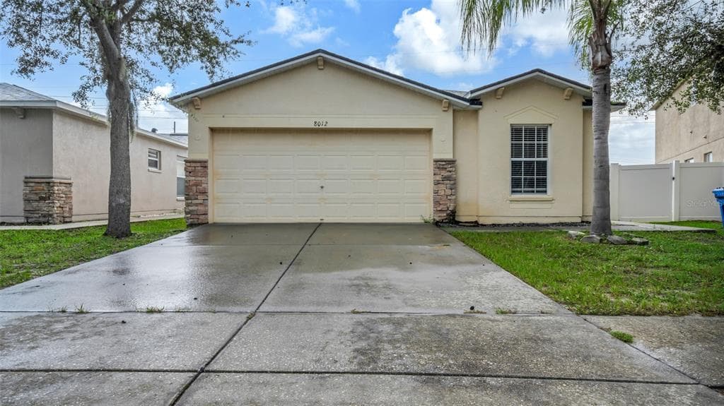 8012 CARRIAGE POINTE DRIVE GIBSONTON, FL 33534