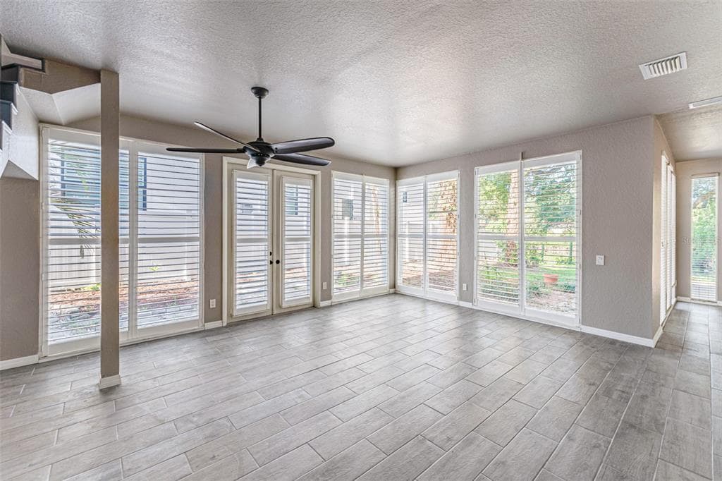 5115 W NEPTUNE WAY TAMPA, FL 33609