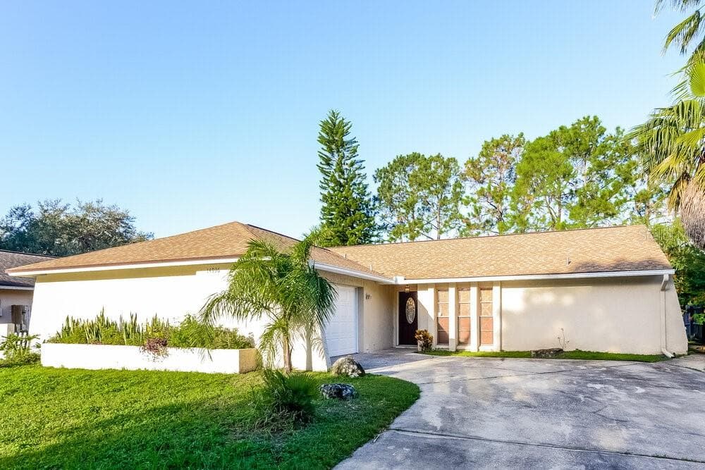 14936 GLASGOW COURT TAMPA, FL 33624