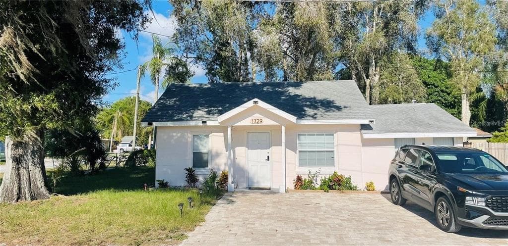 1729 CREEK LANE LARGO, FL 33774