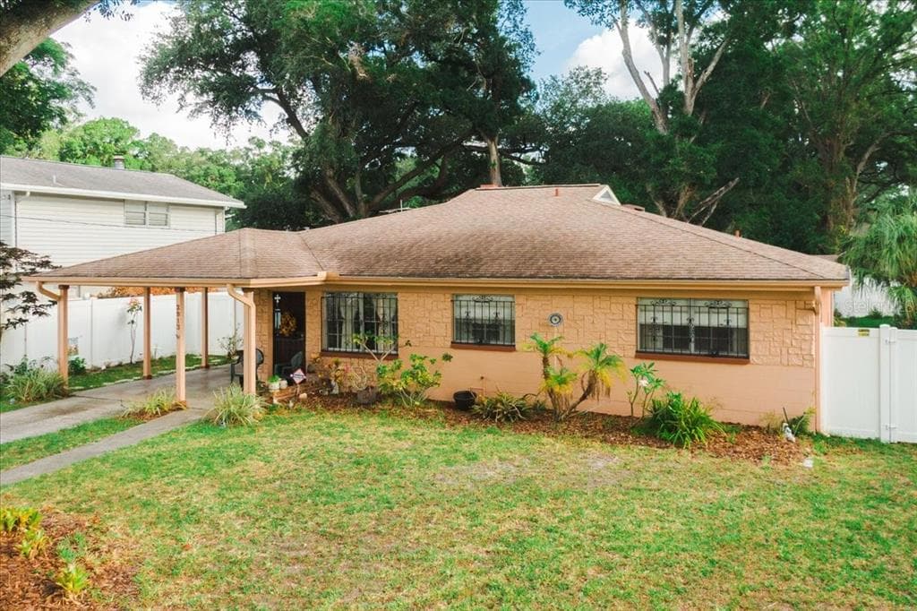 2913 W PARIS STREET TAMPA, FL 33614