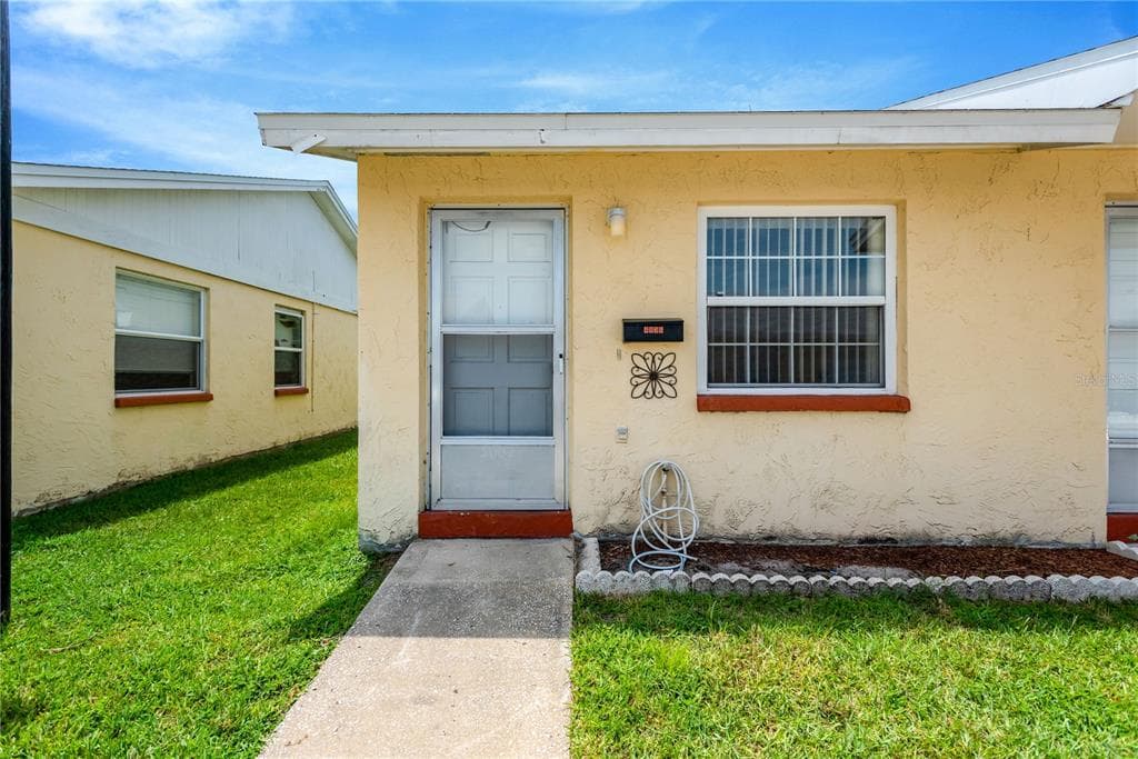 4936 HAZNER STREET NEW PORT RICHEY, FL 34652
