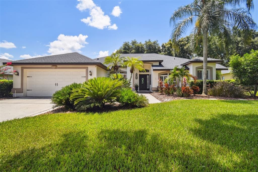 3827 SPRUCE PINE DRIVE VALRICO, FL 33596