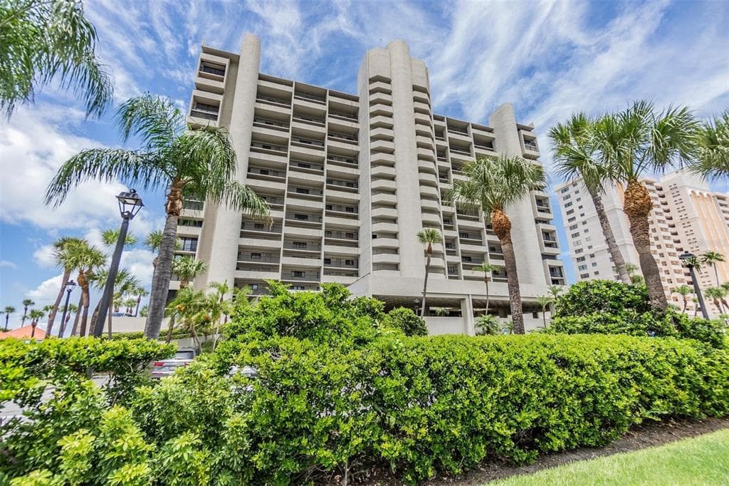 1290 GULF BOULEVARD UNIT 1003 CLEARWATER BEACH, FL 33767
