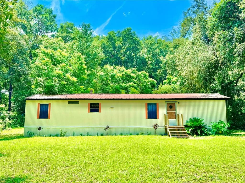 17090 NW 72ND COURT TRENTON, FL 32693