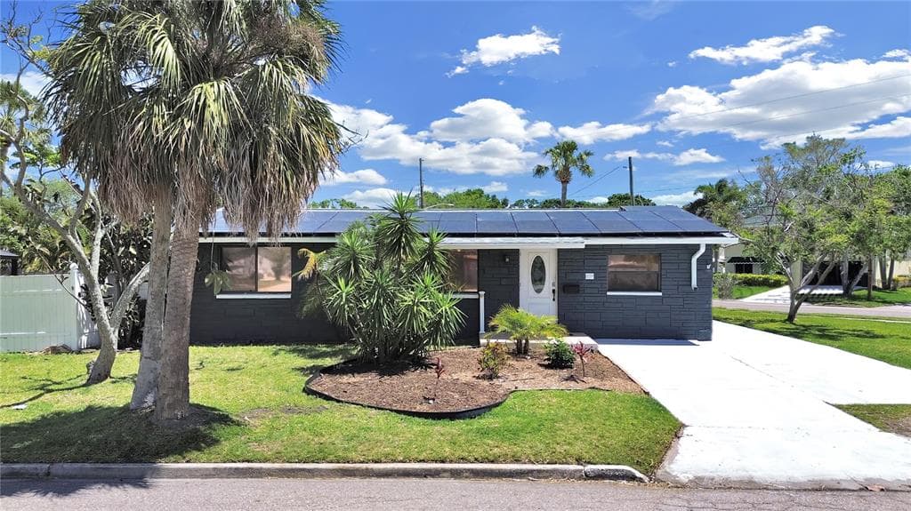 3711 HUNTINGTON STREET NE ST PETERSBURG, FL 33703