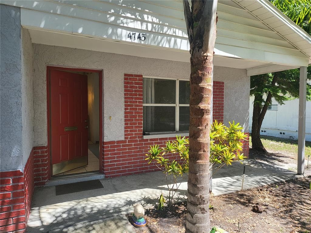 4743 15TH AVENUE N ST PETERSBURG, FL 33713