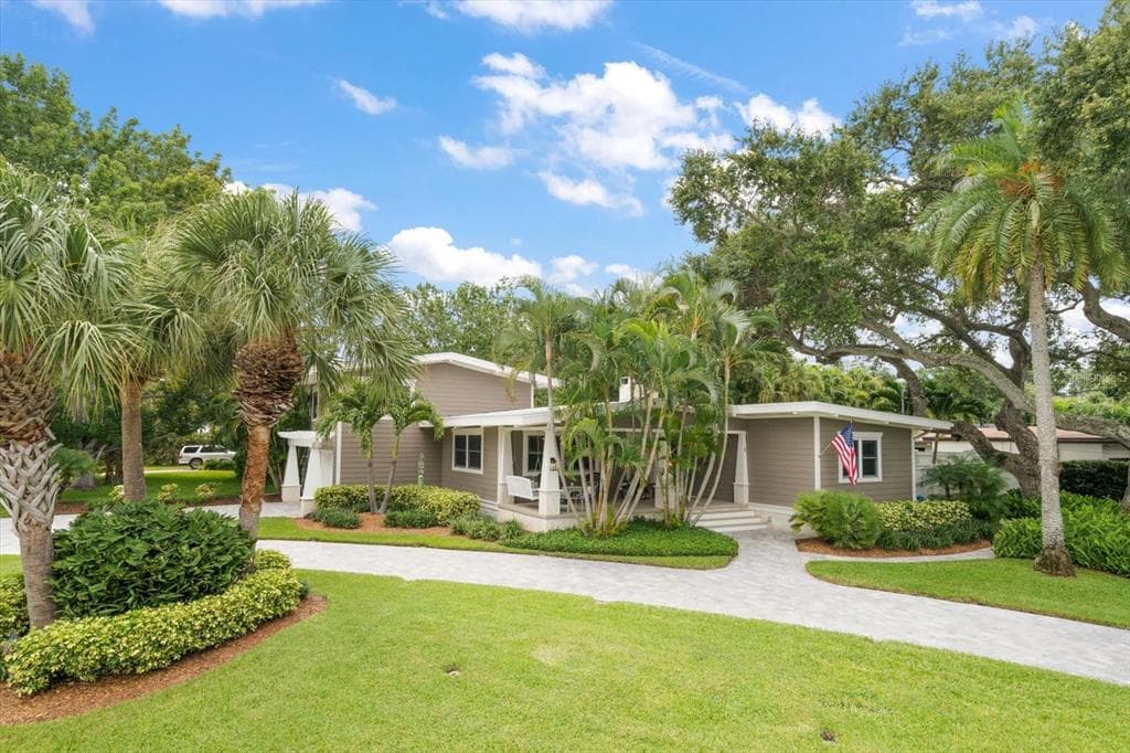 1 BLUFF VIEW DRIVE BELLEAIR, FL 33756