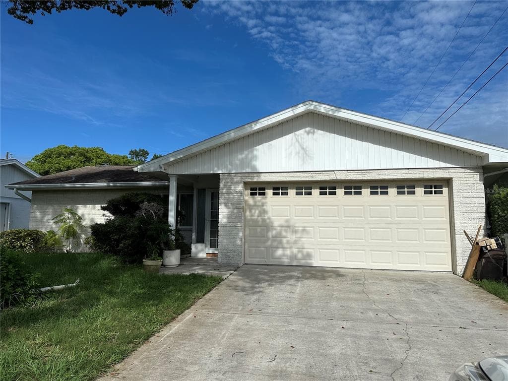 10220 112TH WAY N LARGO, FL 33778