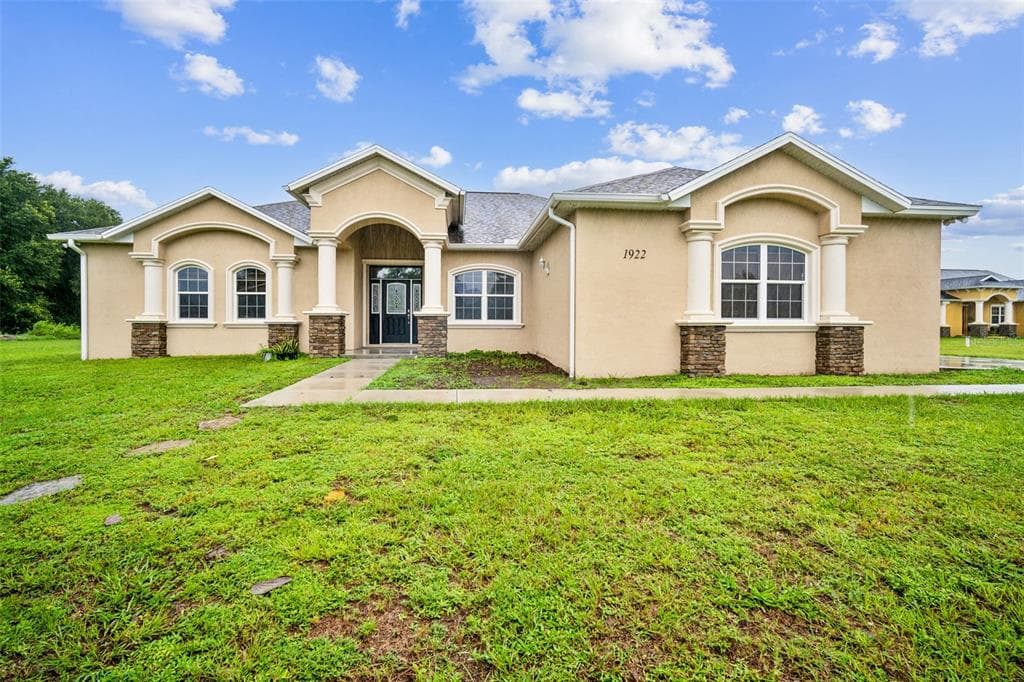 1922 CASA MONTEGO PLACE PLANT CITY, FL 33567