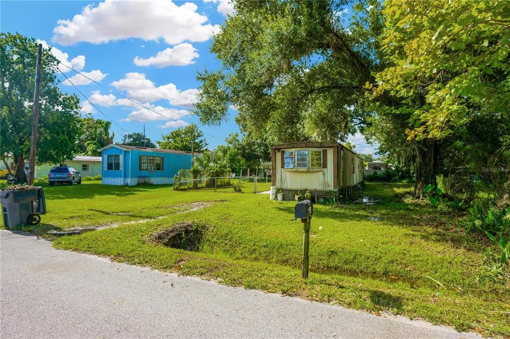 2426 CANNON STREET LAKELAND, FL 33815