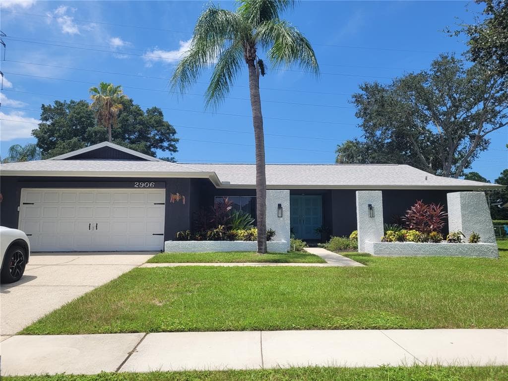 2906 CLUBHOUSE DRIVE W CLEARWATER, FL 33761