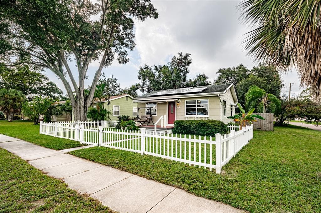 494 49TH AVENUE N ST PETERSBURG, FL 33703