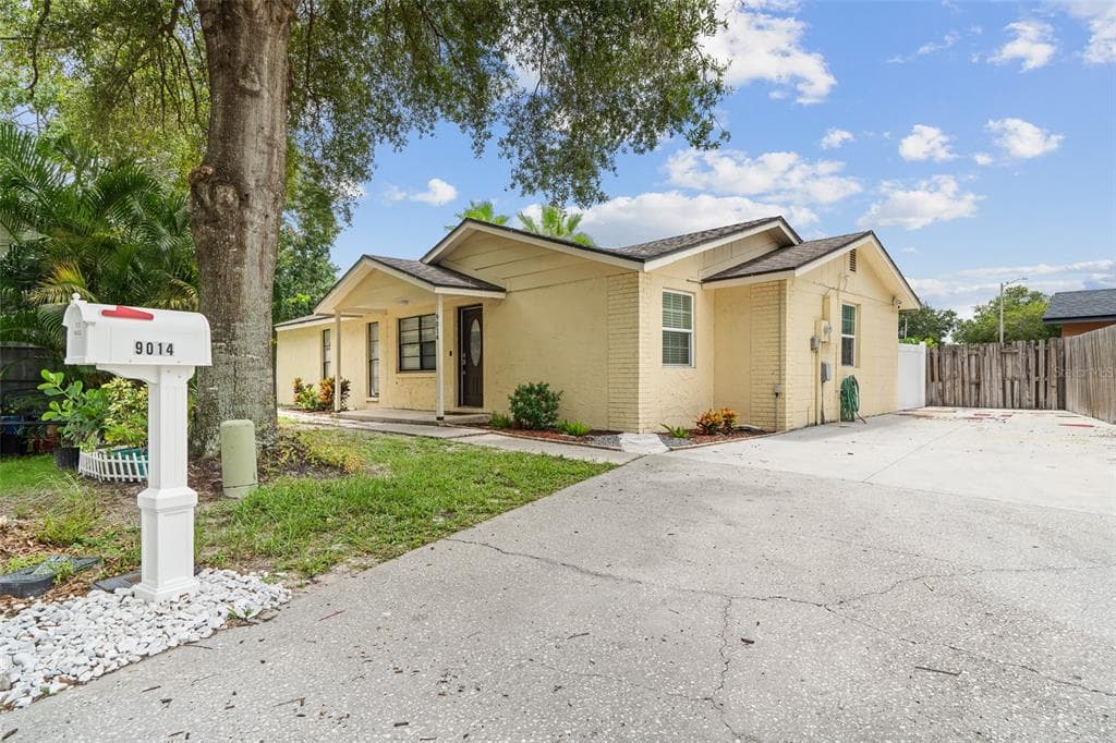 9014 WHEATHILL WAY TAMPA, FL 33615