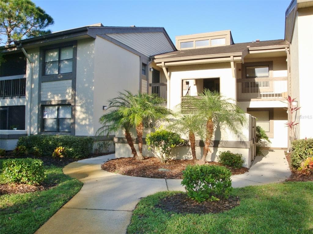 331 WOODLAKE WYNDE OLDSMAR, FL 34677