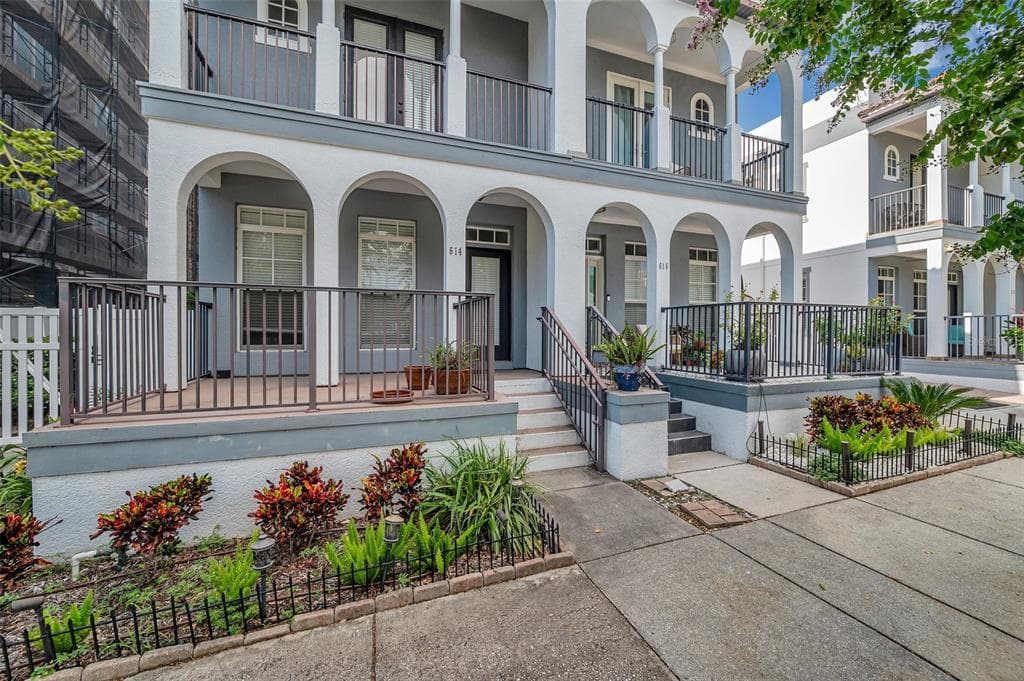614 3RD AVENUE S ST PETERSBURG, FL 33701