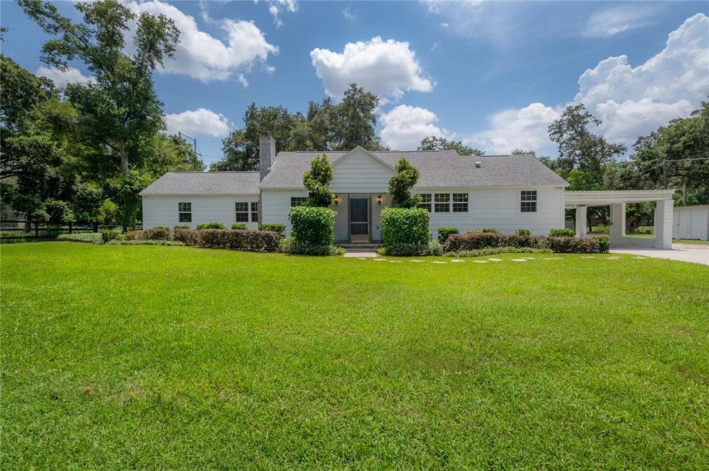 1223 WHITAKER ROAD LUTZ, FL 33549