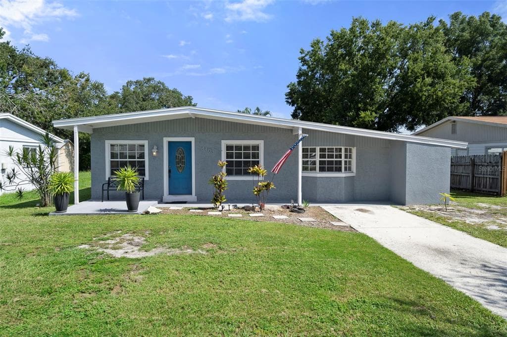 4403 W WISCONSIN AVENUE TAMPA, FL 33616