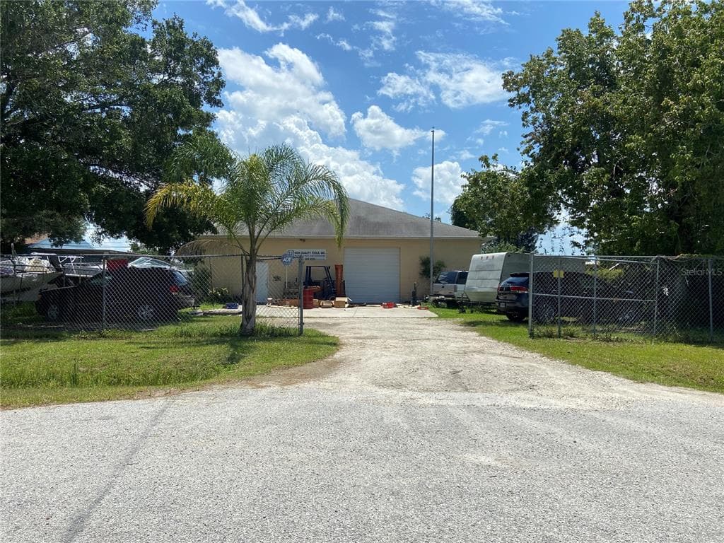 8950 131ST AVENUE LARGO, FL 33773