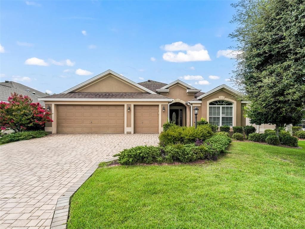 2316 MIDNIGHT PASS COURT THE VILLAGES, FL 32162
