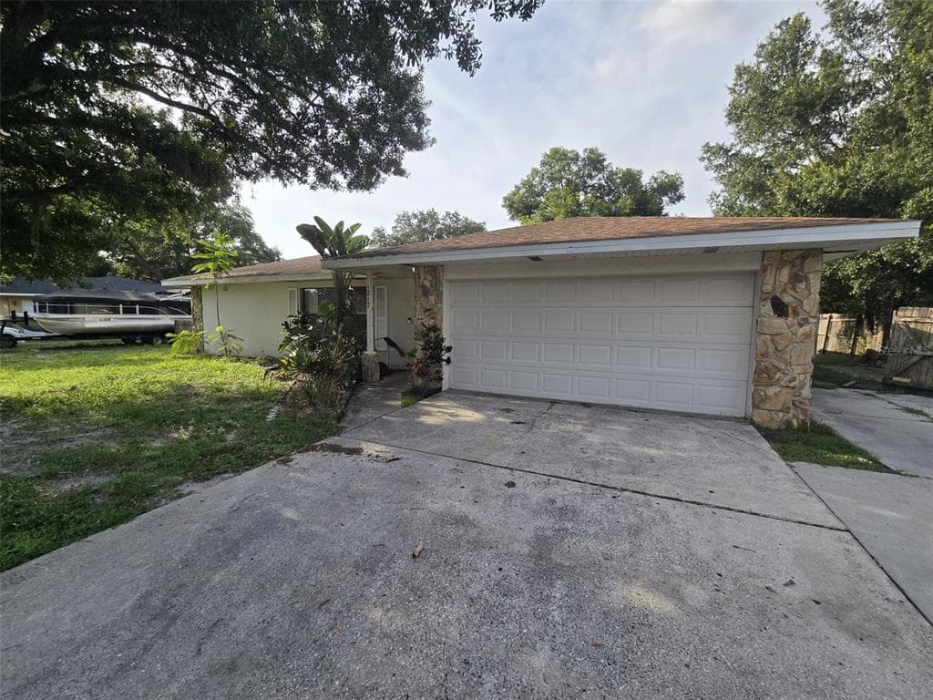 1217 CARMELLA LANE SARASOTA, FL 34243