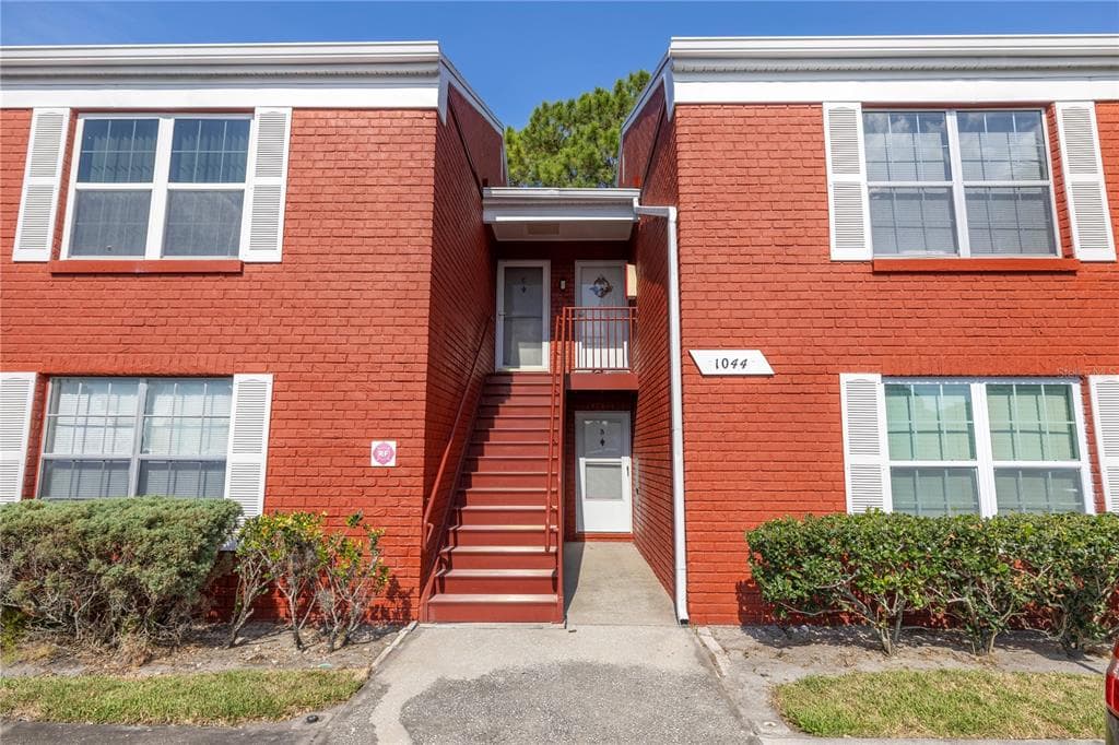 1044 82ND TERRACE N UNIT 1044A ST PETERSBURG, FL 33702