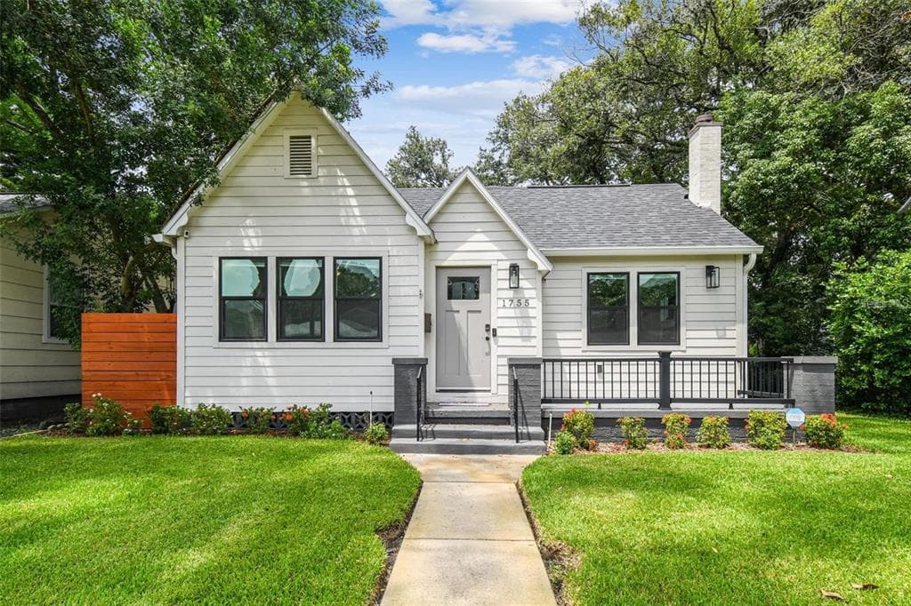 1755 21ST AVENUE N ST PETERSBURG, FL 33713