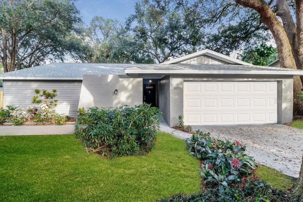3215 LAS BRISAS DRIVE RIVERVIEW, FL 33578