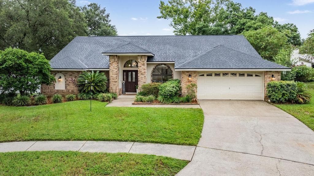 607 GRAND NATIONAL PLACE SEFFNER, FL 33584