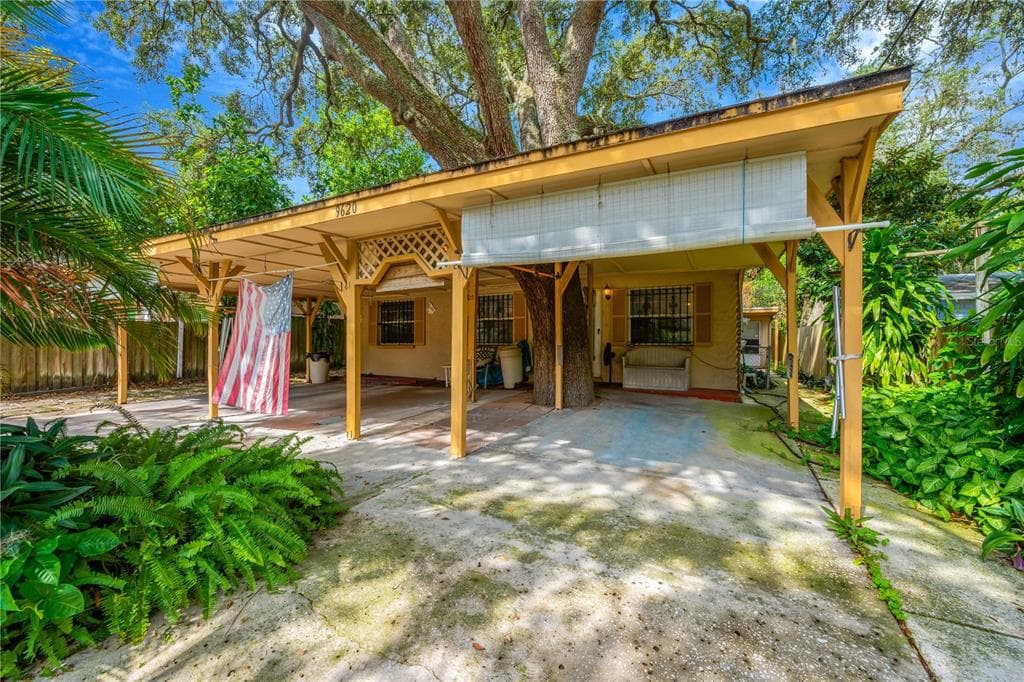 9620 N 13TH STREET TAMPA, FL 33612