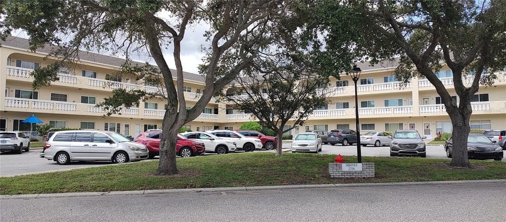 2256 SPANISH DRIVE UNIT 10 CLEARWATER, FL 33763
