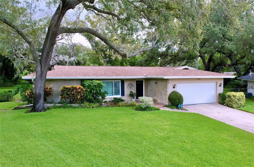 1620 HARMONY DR