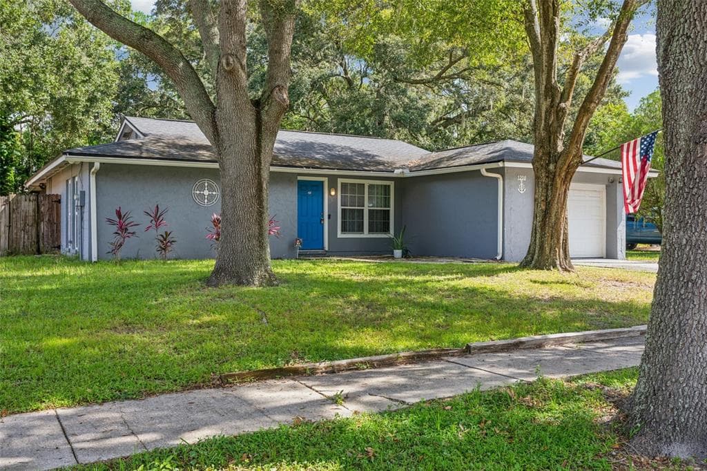 1208 WILDROSE DRIVE LUTZ, FL 33549