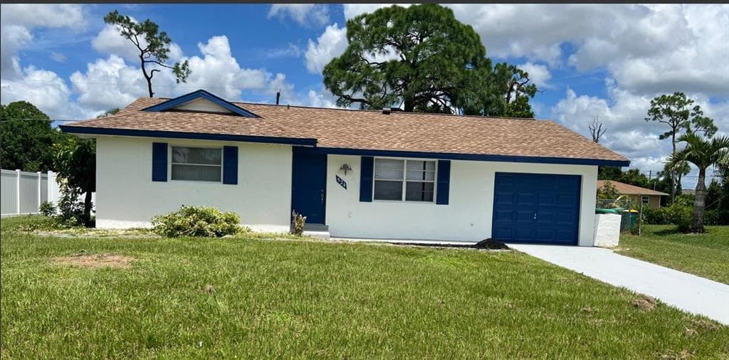 524 LAKEHURST AVENUE NW PORT CHARLOTTE, FL 33952